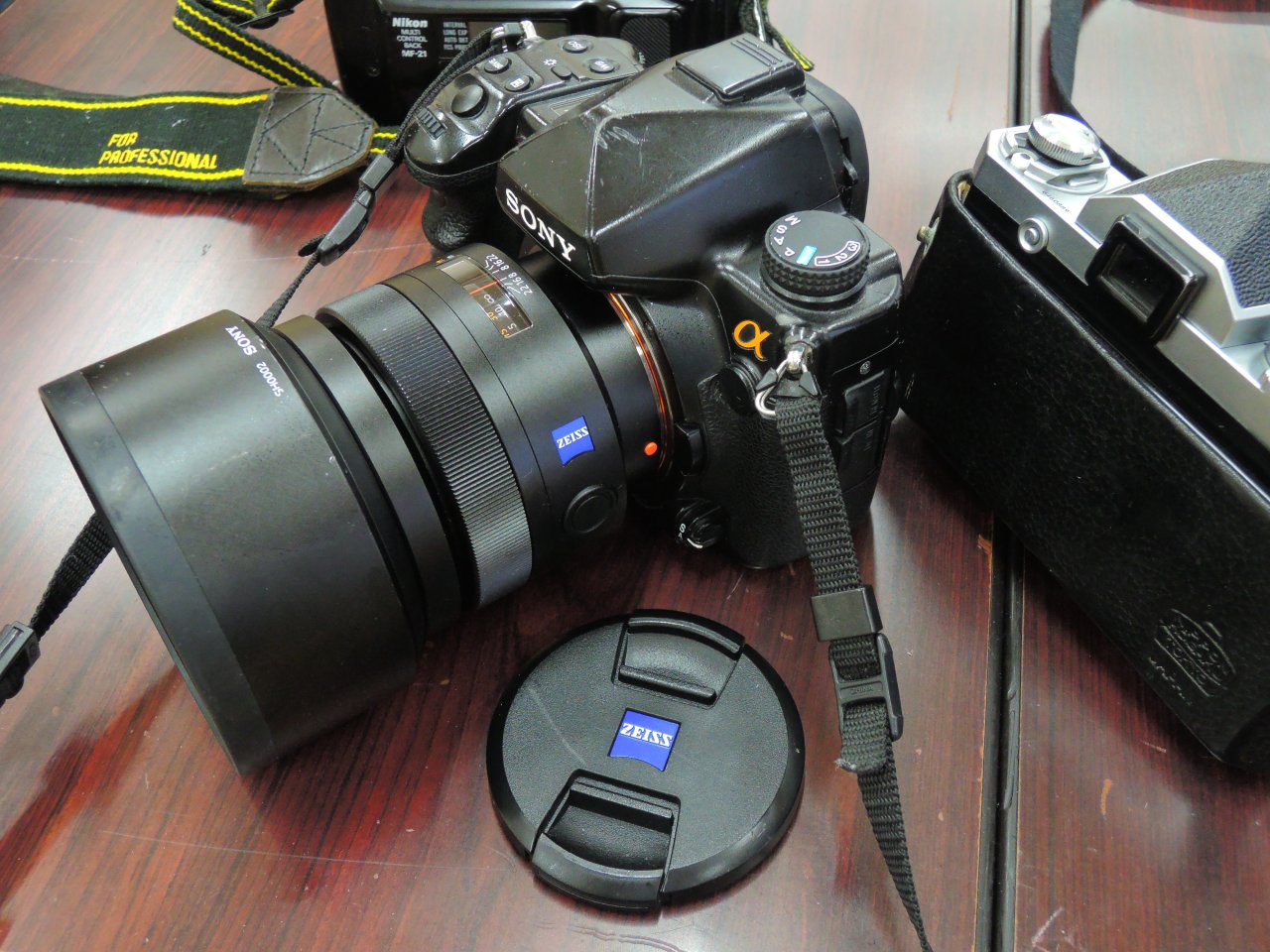 SONY α and ZEISS Lens