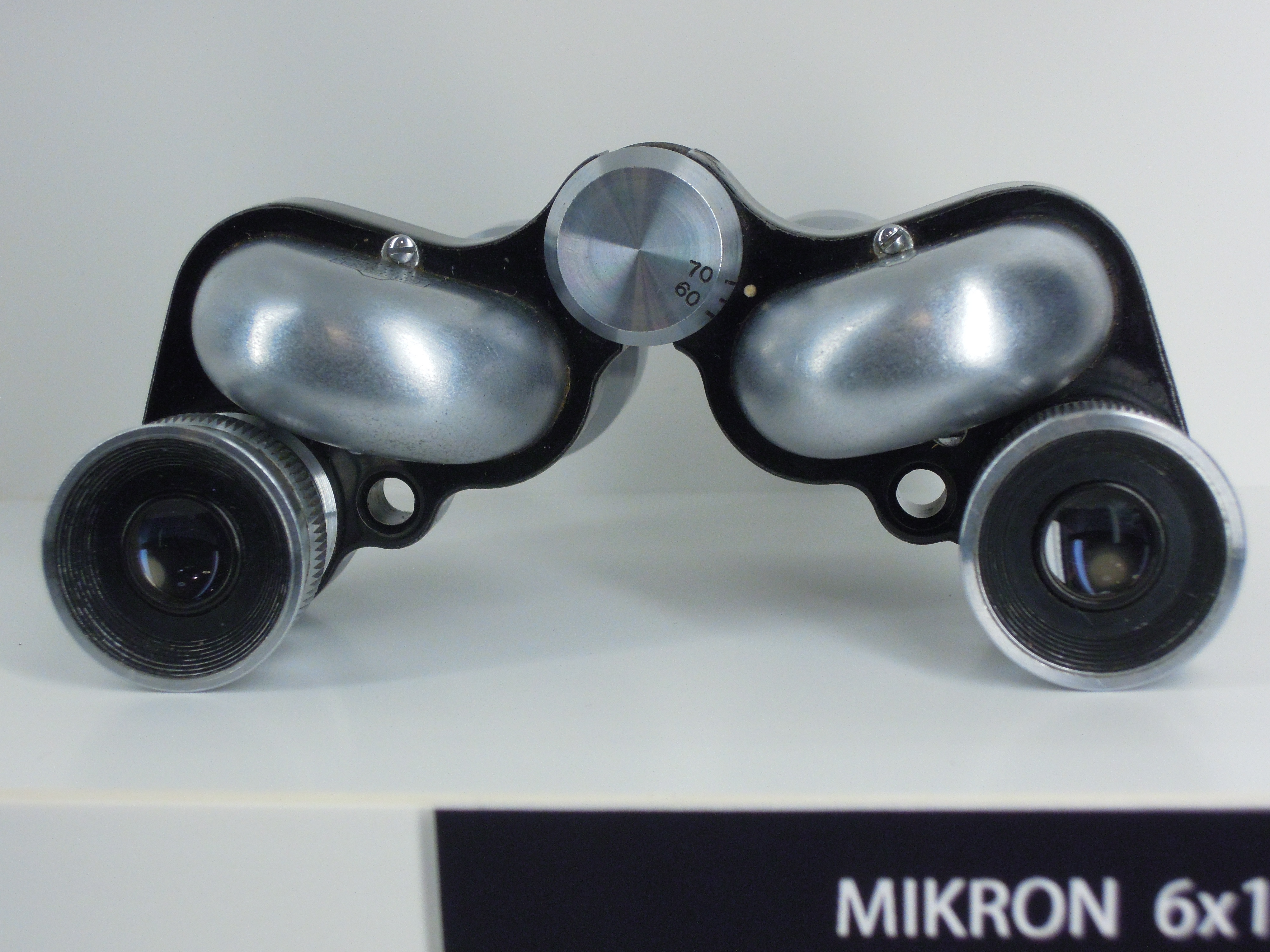 Nikon Binoculars 100 Chapter 4